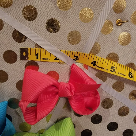 Colorful Bow Set for Kids - Picture 3 of 5